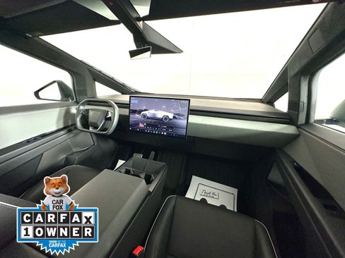Used 2025 Tesla Cybertruck AWD Crew Cab image 2