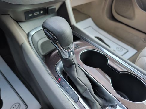 Used 2022 Chevrolet Malibu LT FWD image 16