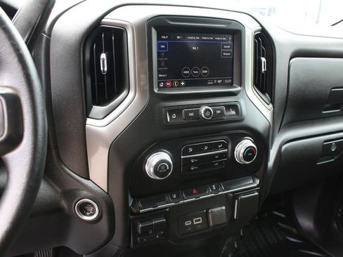 Used 2025 GMC Sierra 3500 Pro w/ Convenience Package AWD/4WD image 21
