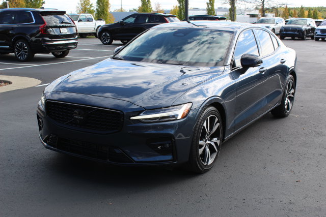 Used 2024 Volvo S60 B5 Plus w/ Climate Package AWD/4WD image 8