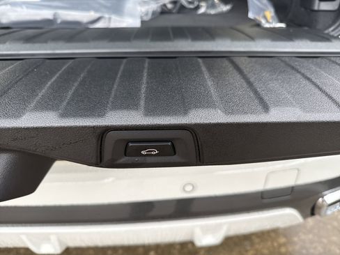 New 2026 BMW X5 M60i AWD/4WD image 26