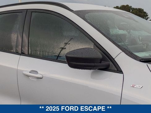 New 2025 Ford Escape ST-Line w/ Tech Pack #1 image 11