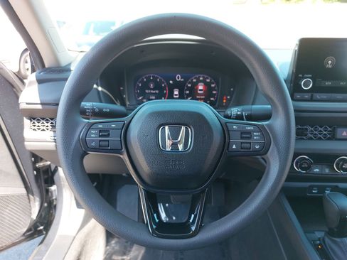 Used 2025 Honda Accord LX image 18