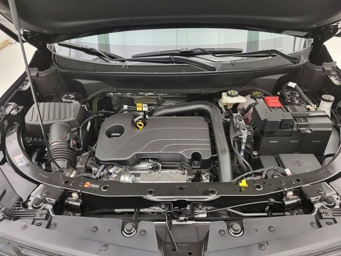New 2026 Chevrolet Equinox LT w/ Convenience Package II FWD image 44
