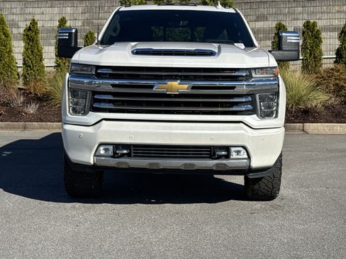 Used 2022 Chevrolet Silverado 3500 High Country w/ Z71 Off-Road Package image 3