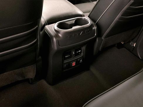 Used 2019 Nissan Titan PRO-4X w/ Pro-4x Utility Package image 11