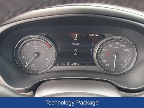 Certified 2023 Cadillac XT4 Sport FWD image 9