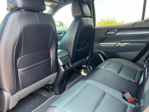 Used 2026 GMC Terrain AT4 w/ Convenience Package III AWD/4WD image 34