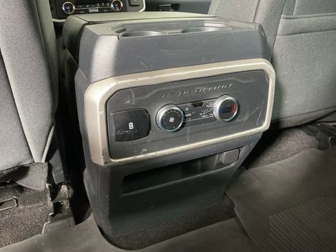 Used 2022 Ford Expedition XLT image 26