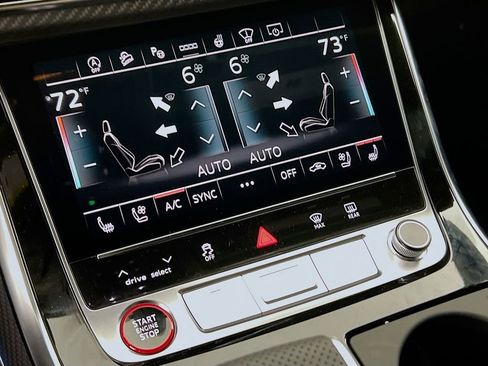 New 2026 Audi SQ8 Prestige image 17