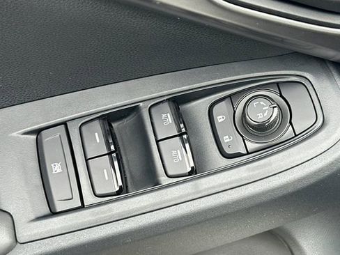New 2025 Subaru Impreza 2.0i image 12