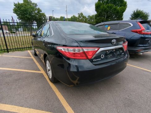 Used 2016 Toyota Camry LE FWD image 4