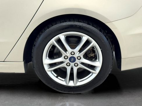 Used 2016 Ford Fusion Energi Titanium FWD image 36