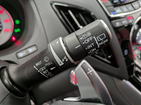 Used 2025 Acura RDX A-Spec image 18