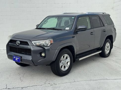 Used 2015 Toyota 4Runner SR5 RWD image 9