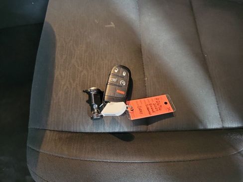 Used 2024 Dodge Durango GT AWD/4WD image 28