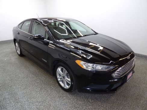 Used 2018 Ford Fusion S FWD image 3