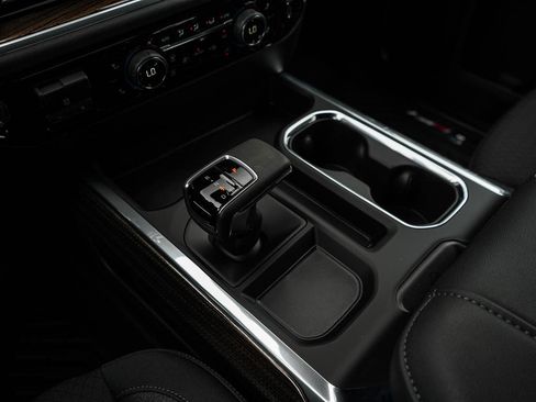 New 2026 Chevrolet Silverado 1500 RST w/ Dark Appearance Package AWD/4WD image 25
