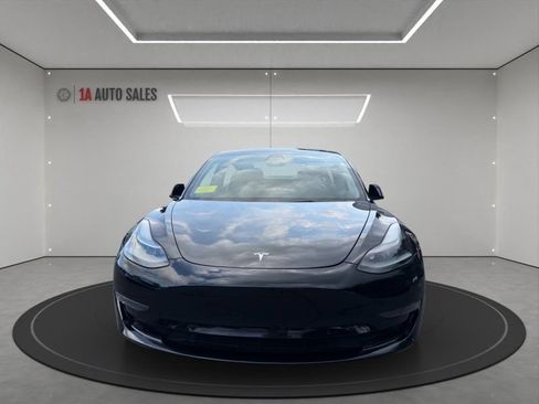 Used 2022 Tesla Model 3 Long Range AWD/4WD image 8