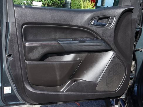 Used 2018 GMC Canyon All Terrain w/ All Terrain X Package image 17