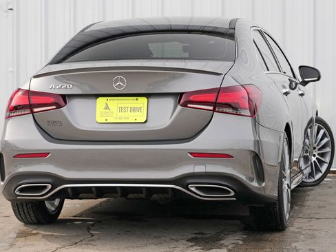 Used 2019 Mercedes-Benz A 220 A 220 w/ AMG Line & Premium Pa image 4