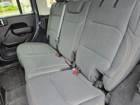 Used 2024 Jeep Wrangler Unlimited Sport AWD/4WD image 21