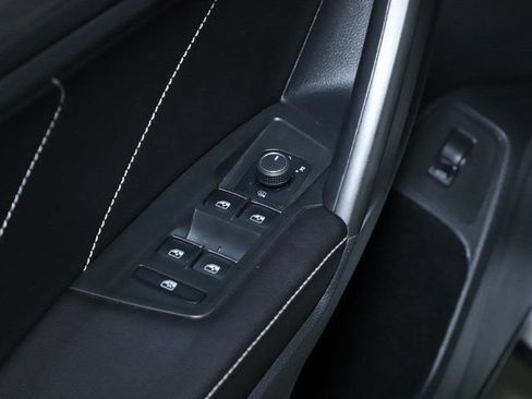Certified 2024 Volkswagen Tiguan SE AWD/4WD image 17