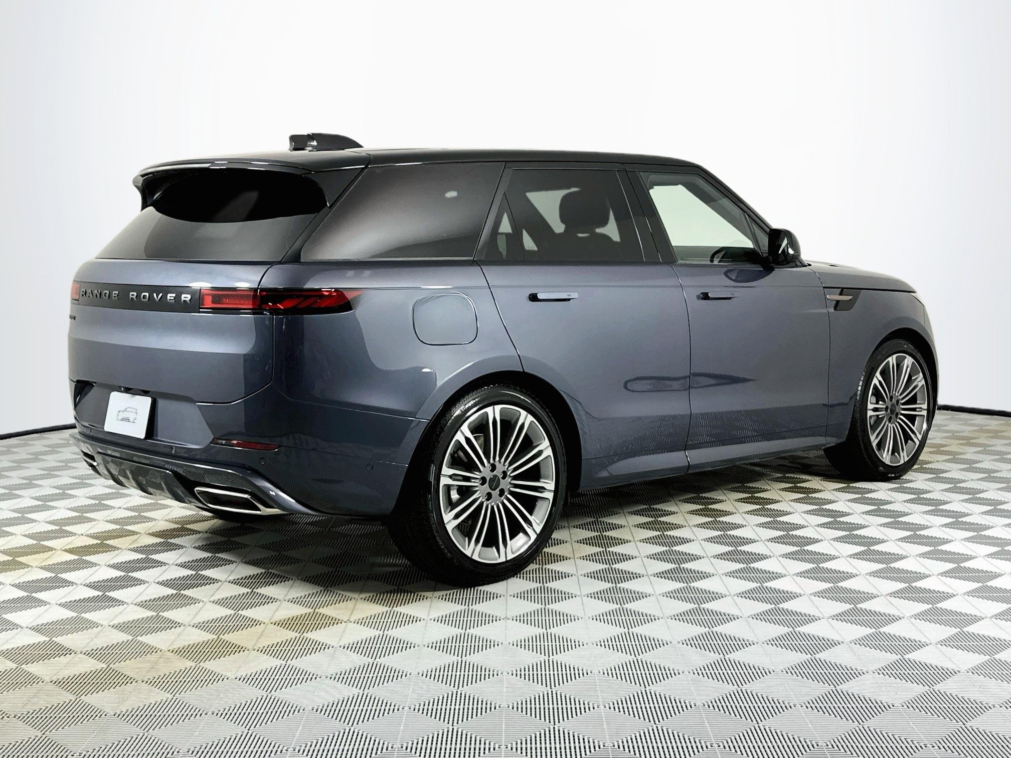 New 2027 Land Rover Range Rover Sport Dynamic SE AWD/4WD image 5