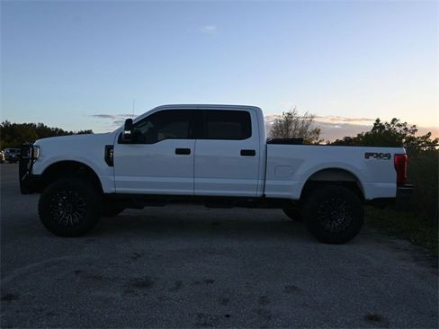 Used 2019 Ford F350 XLT w/ XLT Value Package image 7