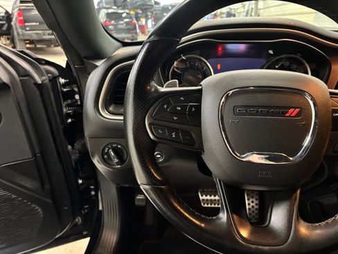 Used 2022 Dodge Challenger R/T Scat Pack RWD image 15