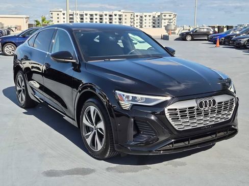 Certified 2024 Audi Q8 e-tron Premium Plus w/ Premium Plus Package image 8