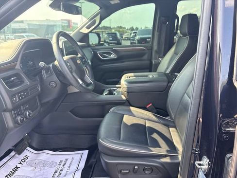 Used 2023 Chevrolet Tahoe Premier AWD/4WD image 12