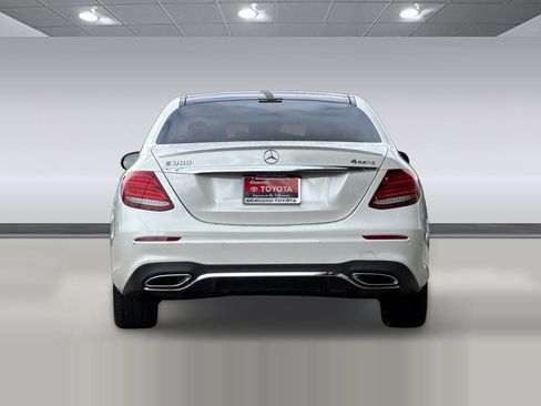 Used 2019 Mercedes-Benz E 300 4MATIC image 8