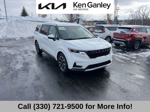 Certified 2024 Kia Carnival EX image 7