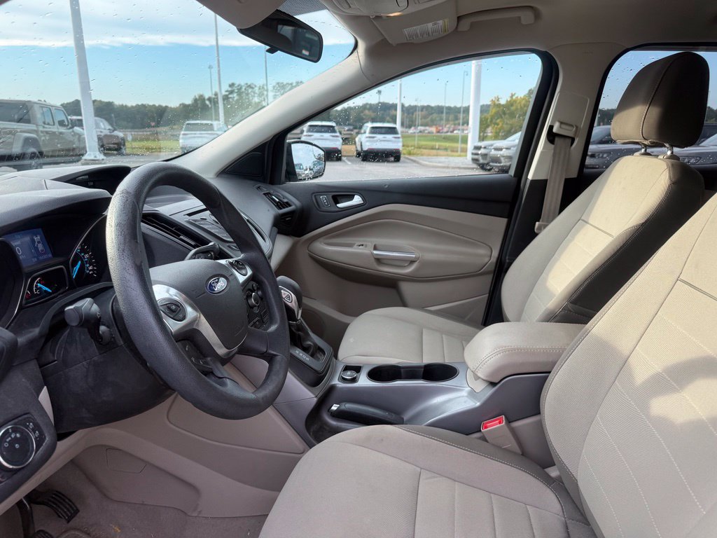 Used 2015 Ford Escape SE FWD image 4