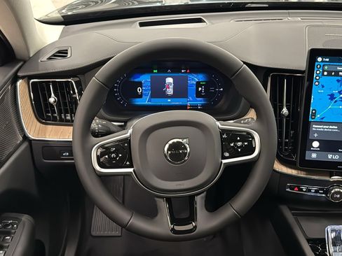 New 2026 Volvo XC60 T8 Ultra w/ Protection Package Premier AWD/4WD image 12