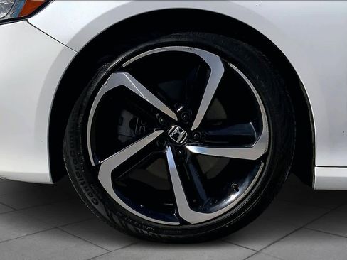 Used 2020 Honda Accord Sport image 11