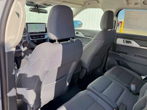 New 2026 Ford Explorer Active image 13