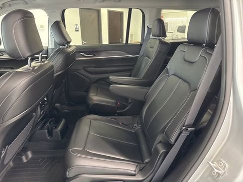 Used 2023 Jeep Grand Cherokee L Limited w/ Trailer Tow Group (B) image 22