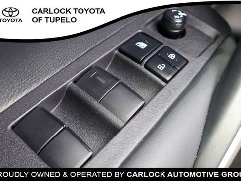 Used 2024 Toyota Corolla SE FWD image 18