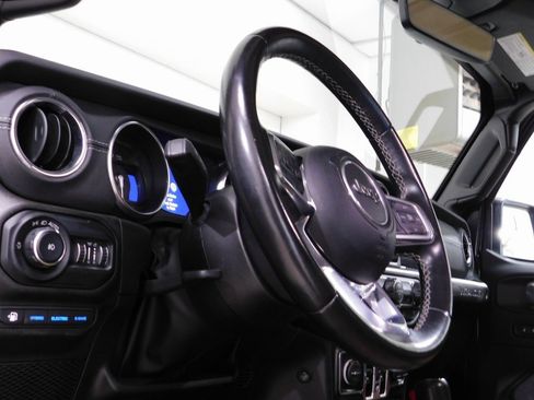 Used 2022 Jeep Wrangler Unlimited Rubicon 4xe w/ Dual Top Group image 37