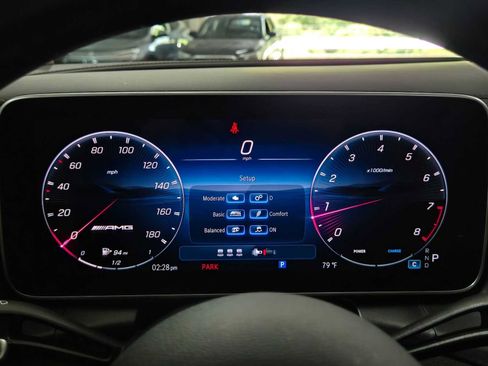 Used 2025 Mercedes-Benz GLC 43 AMG 4MATIC image 25