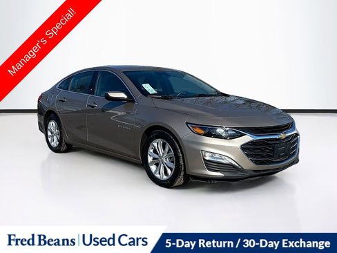 Used 2024 Chevrolet Malibu LT image 1