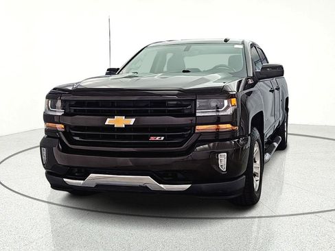 Used 2018 Chevrolet Silverado 1500 LT w/ All Star Edition AWD/4WD image 9