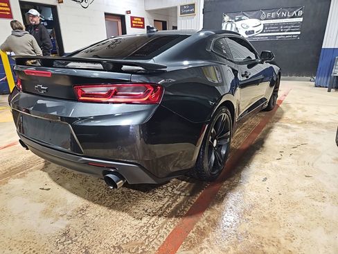 Used 2017 Chevrolet Camaro SS image 3