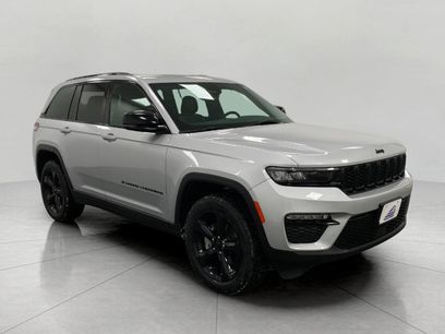 Used 2024 Jeep Grand Cherokee Limited w/ Black Appearance Package