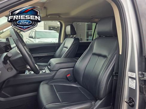 Used 2024 Ford Expedition Max XLT image 13