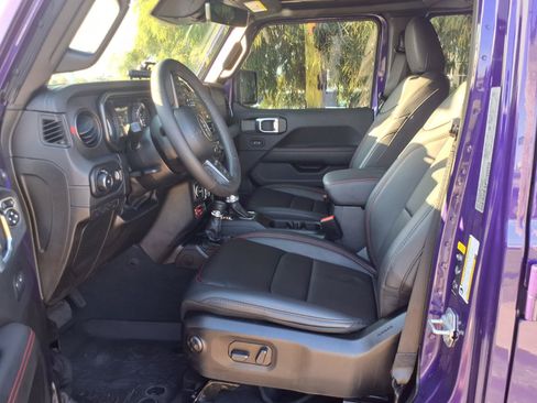 Used 2026 Jeep Wrangler Unlimited Rubicon AWD/4WD image 14