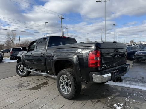 Used 2014 Chevrolet Silverado 2500 LT AWD/4WD image 4