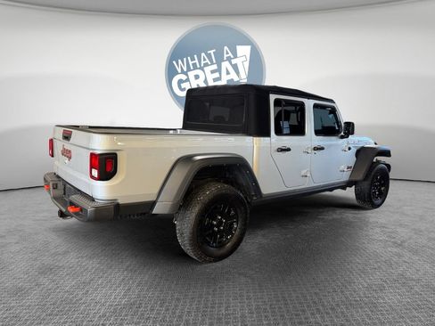 Used 2023 Jeep Gladiator Mojave w/ Cold Weather Group AWD/4WD image 3